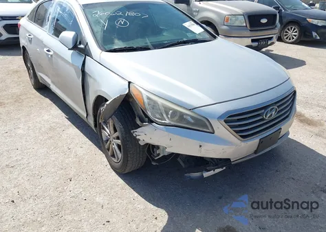 2016 Hyundai Sonata z USA, uszkodzony, nr VIN 5NPE24AF2GH417207